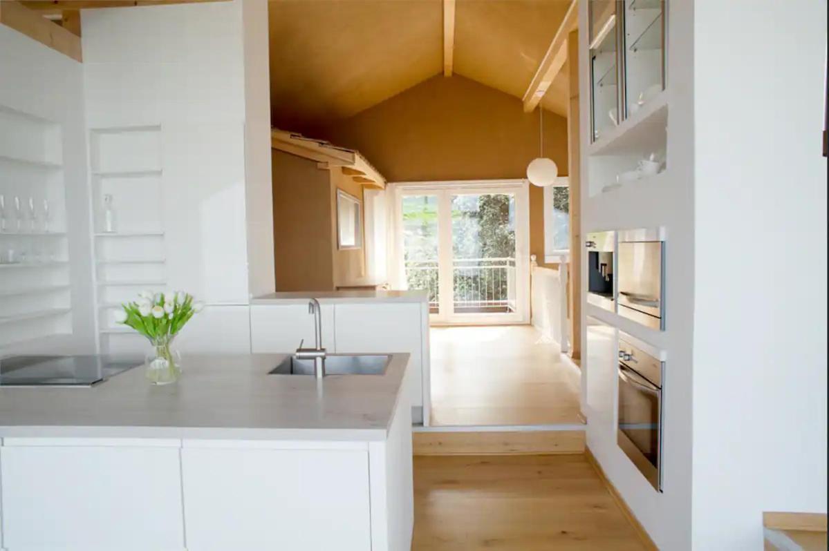 Lakeview Gem Krattigen ภายนอก รูปภาพ